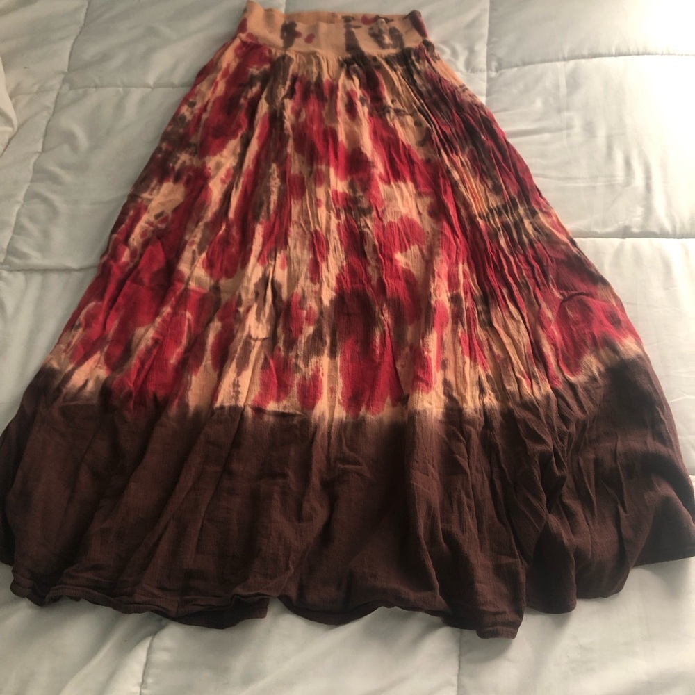 Elegant Tie-Dye Maxi Skirt